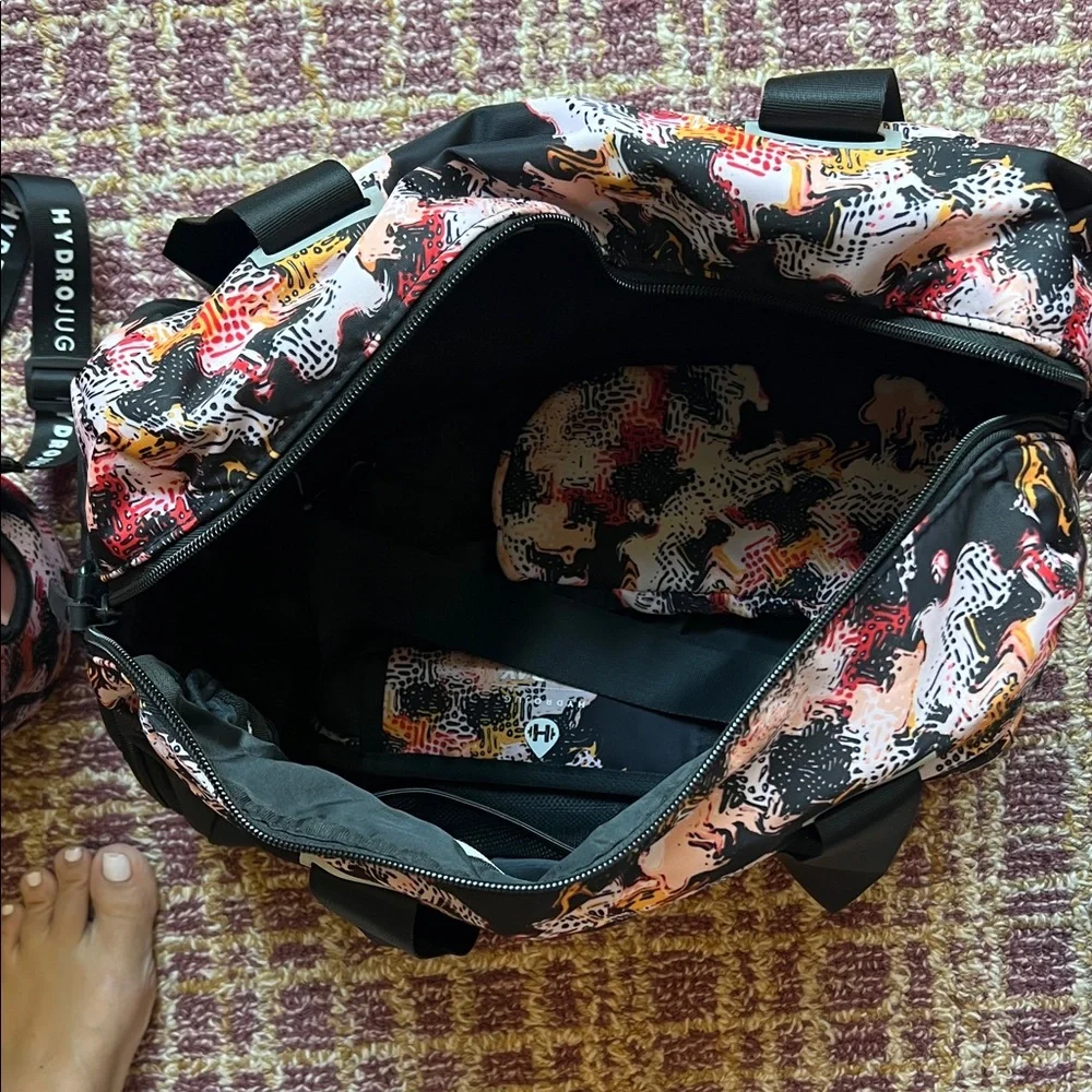Hydrojug Vooray tote with bottle/sleeve